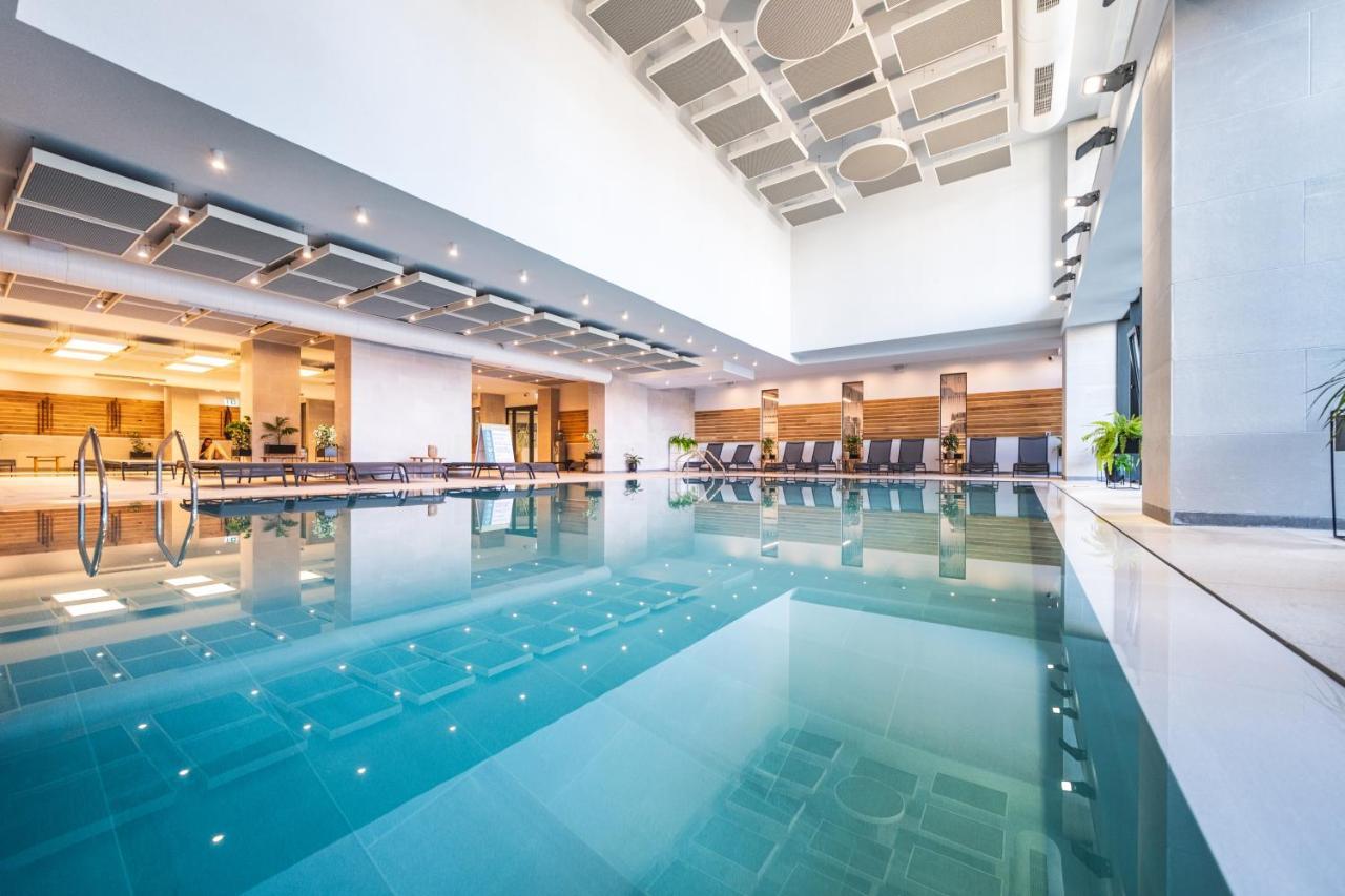 Voya Beach Resort Szveti Vlasz Kültér fotó The swimming pool at the hotel